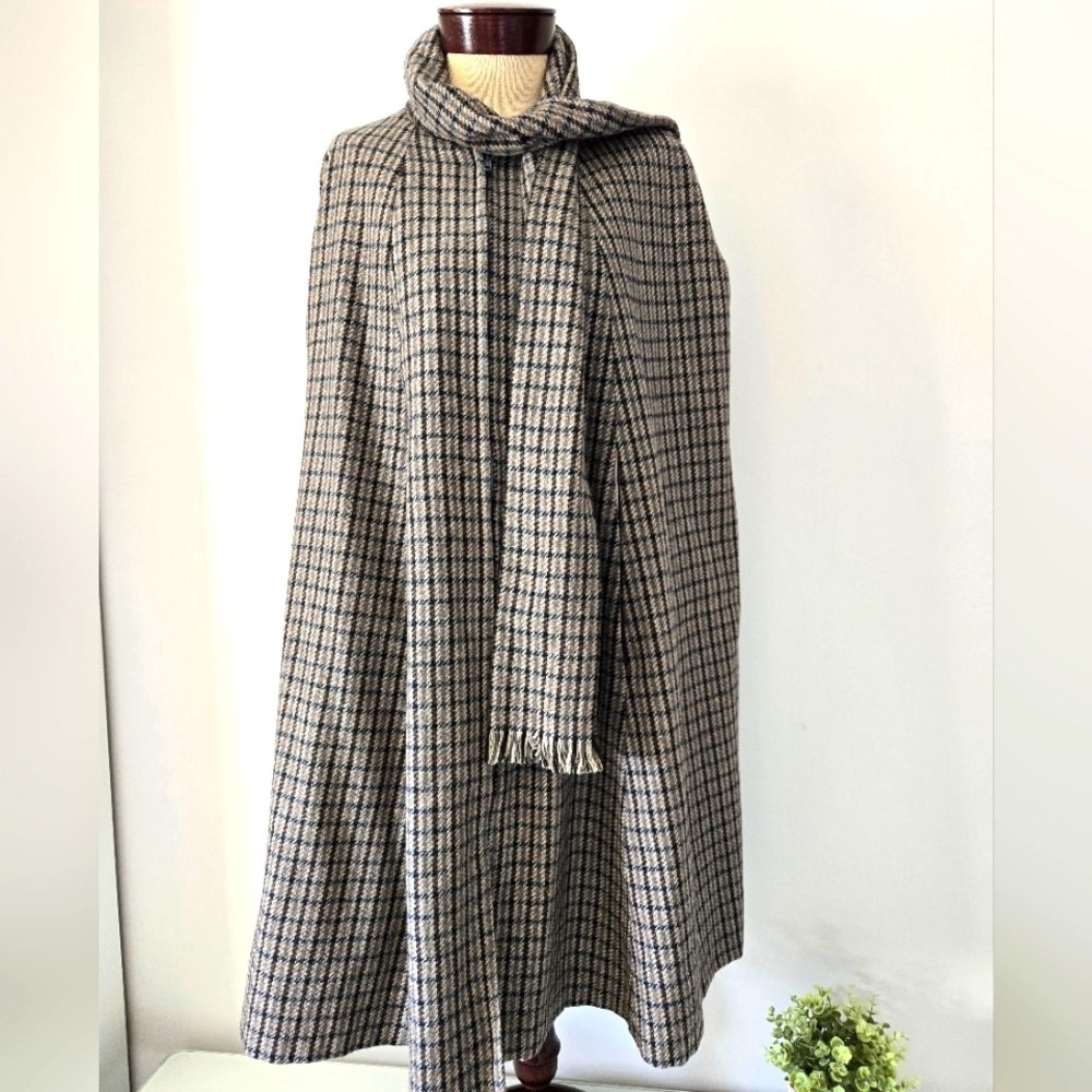 CLASSIC CAPES 100% Wool Brown and Blue Plaid Cape with Scarf